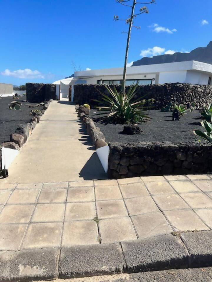 Lanzarote Famara Beach Bungalow Ngoại thất bức ảnh