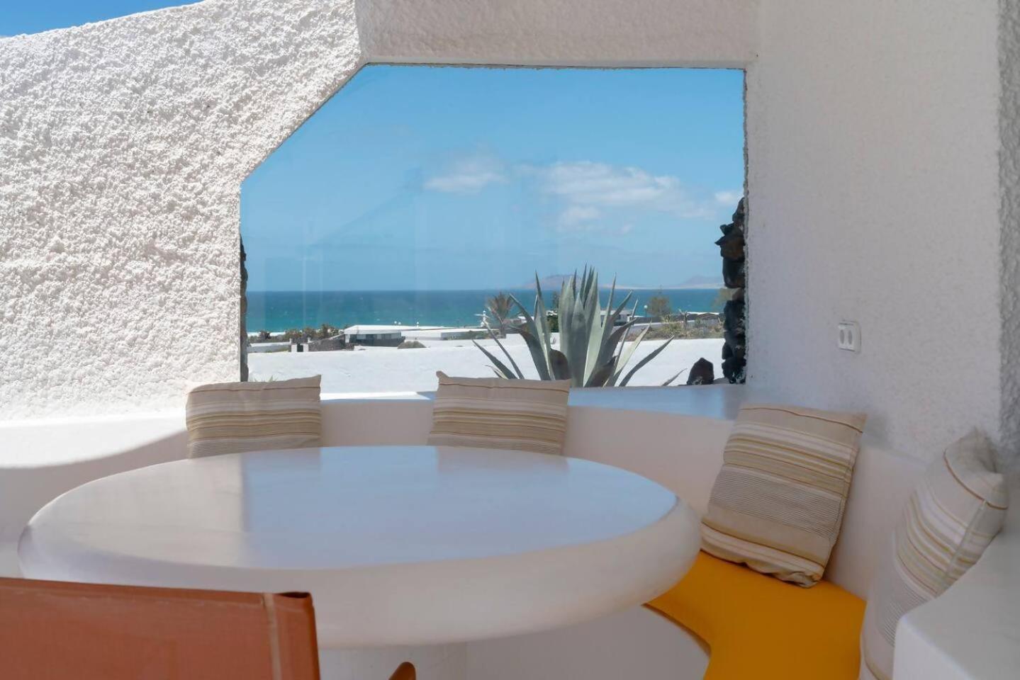 Lanzarote Famara Beach Bungalow Ngoại thất bức ảnh
